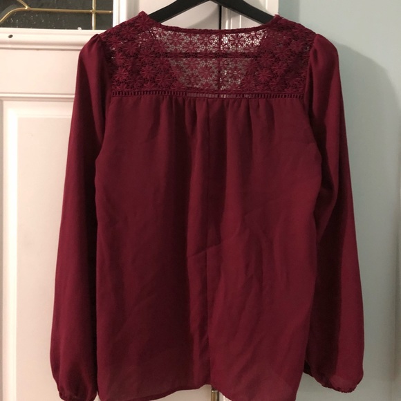 Magenta lace blouse - Picture 3 of 5